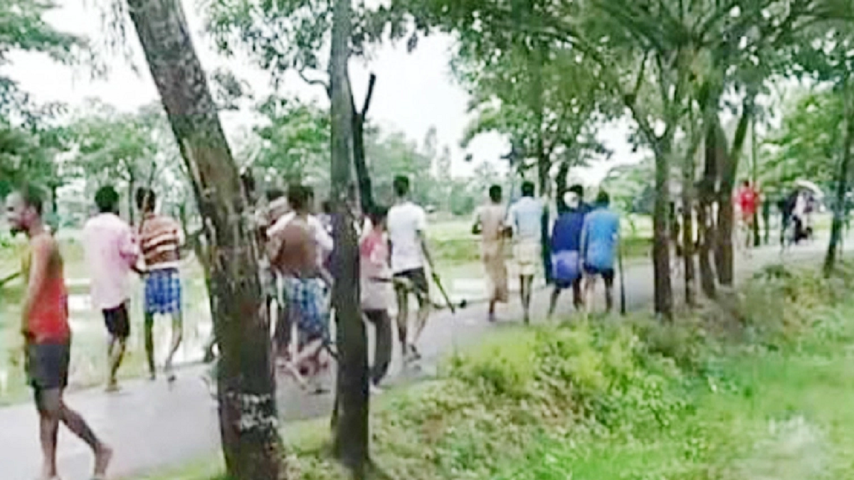 চট্টগ্রামে মাইকে ডাকাত ঘোষণা দিয়ে রক্তক্ষয়ী সংঘর্ষ