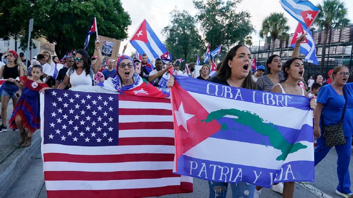 কিউবায় নিষেধাজ্ঞা আরোপ জো বাইডেন প্রশাসনের