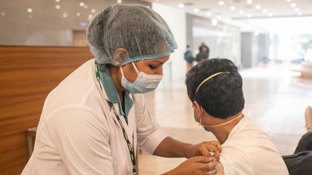 রাজধানীসহ দেশজুড়ে চলছে ভ্যাকসিন কার্যক্রম রাজধানীসহ দেশজুড়ে চলছে ভ্যাকসিন কার্যক্রম