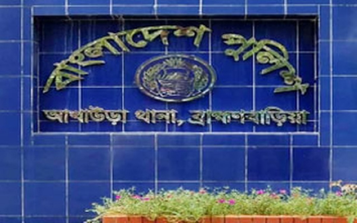 আখাউড়ায় বাবাকে গালি দেয়ার প্রতিবাদ করায় যুবককে পিটিয়ে জখম