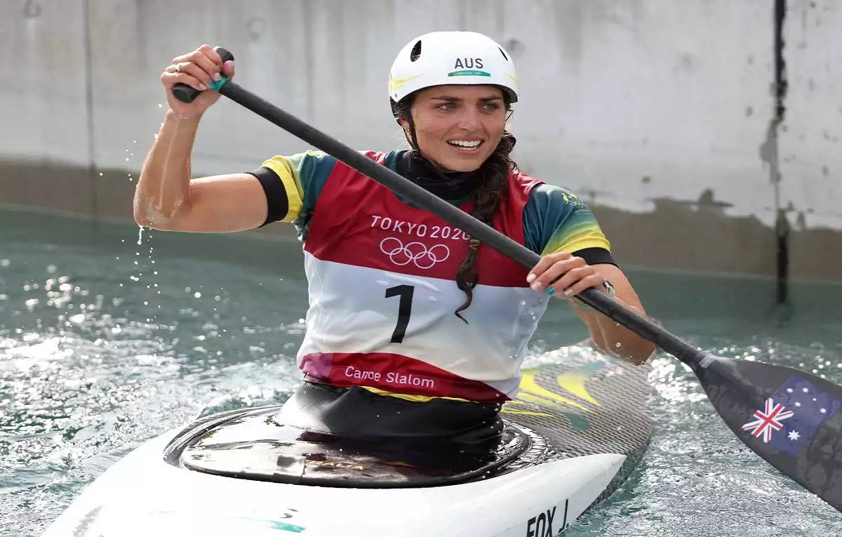 কনডম দিয়ে নৌকা সারিয়ে অলিম্পিকে পদক জিতলেন জেসিকা! (ভিডিও)