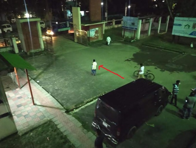 হাসপাতালে কেবিন না পেয়ে রাগ করে চলে গেলো করোনা রোগী