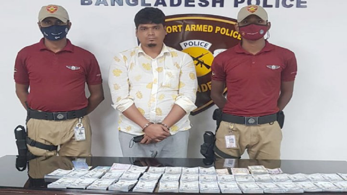 বিমানবন্দরে বিপুল বিদেশি মুদ্রাসহ একজন আটক