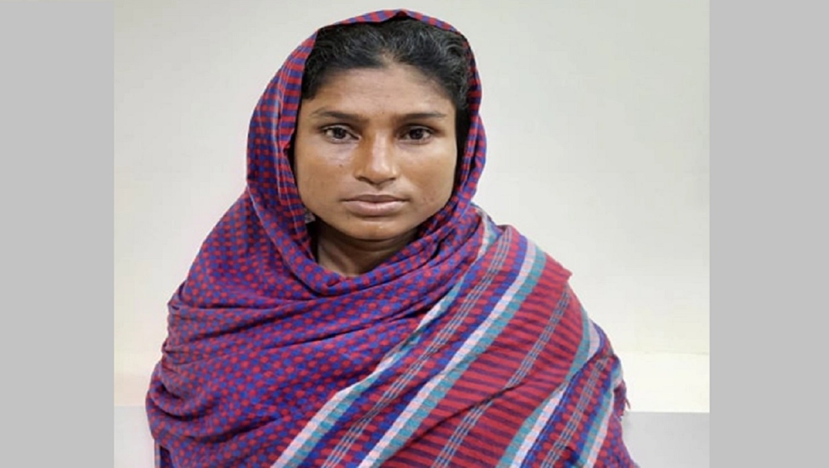 টিকটকার নারী ছিনতাইকারী গ্রেফতার