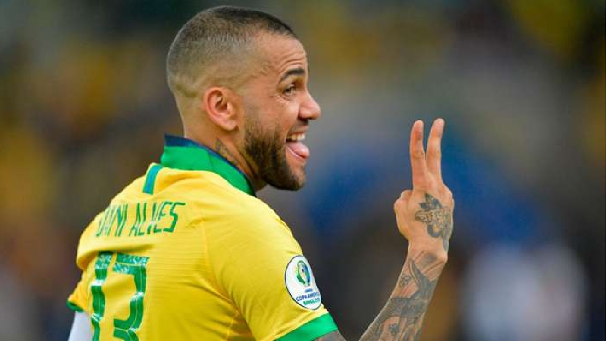 অলিম্পিকে ব্রাজিলের নেতৃত্বে ৩৮ বছর বয়সী দানি আলভেস