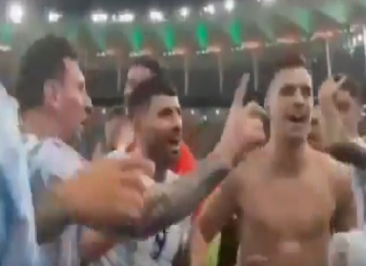 ব্রাজিলকে হেয় করে গান গাইতে সতীর্থদের নিষেধ করলেন মেসি