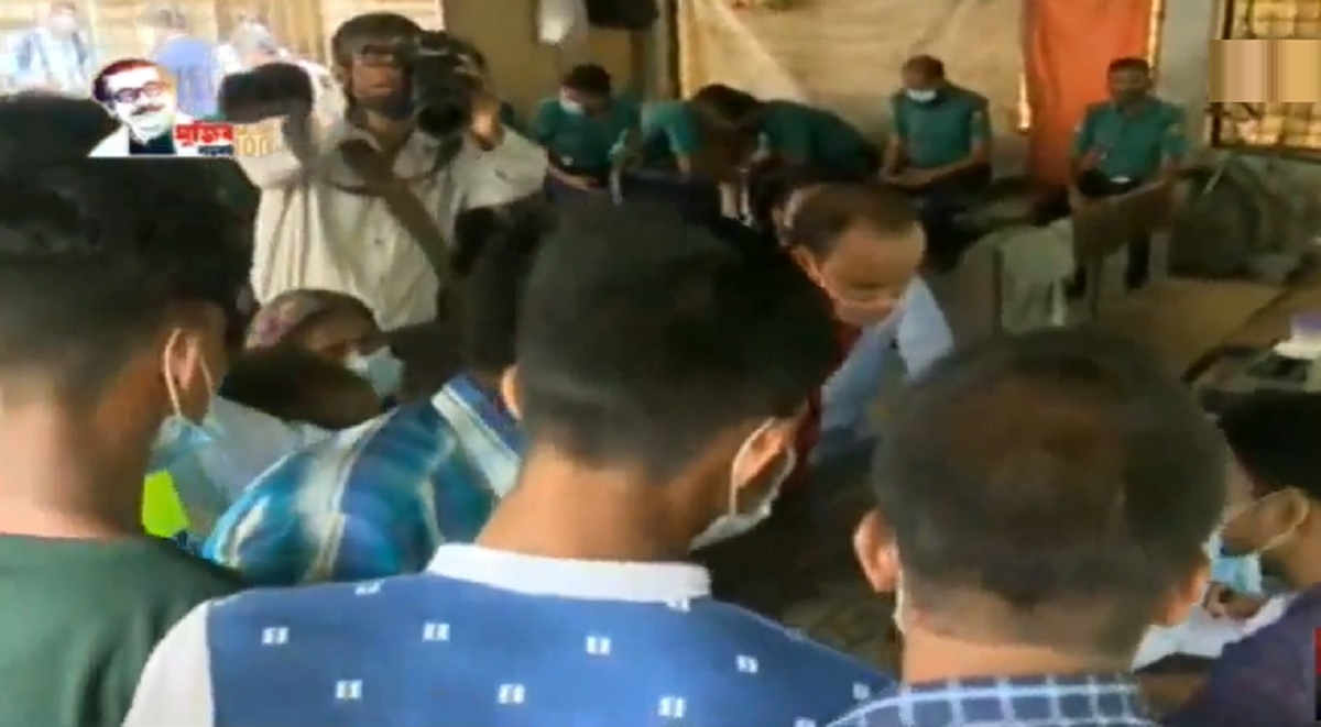 নারায়ণগঞ্জে অগ্নিকাণ্ড: স্বজনদের আহাজারিতে ভারি ঢাকা মেডিকেল এলাকা