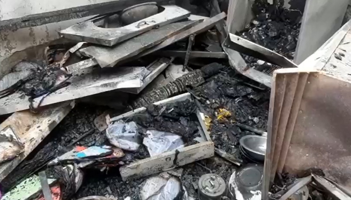 গাজীপুরে আগুনে পুড়লো ৪১টি বসত বাড়ি