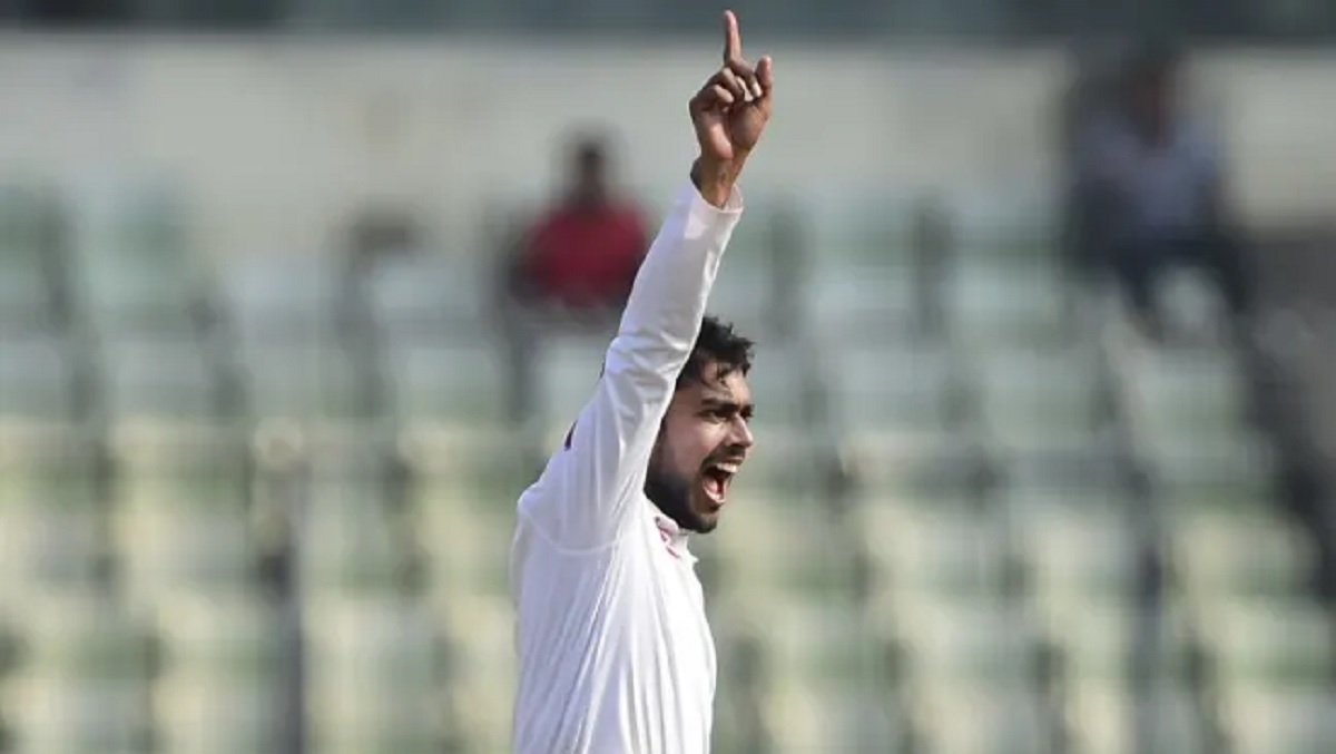 জিততে বাংলাদেশের প্রয়োজন আর ৭ উইকেট