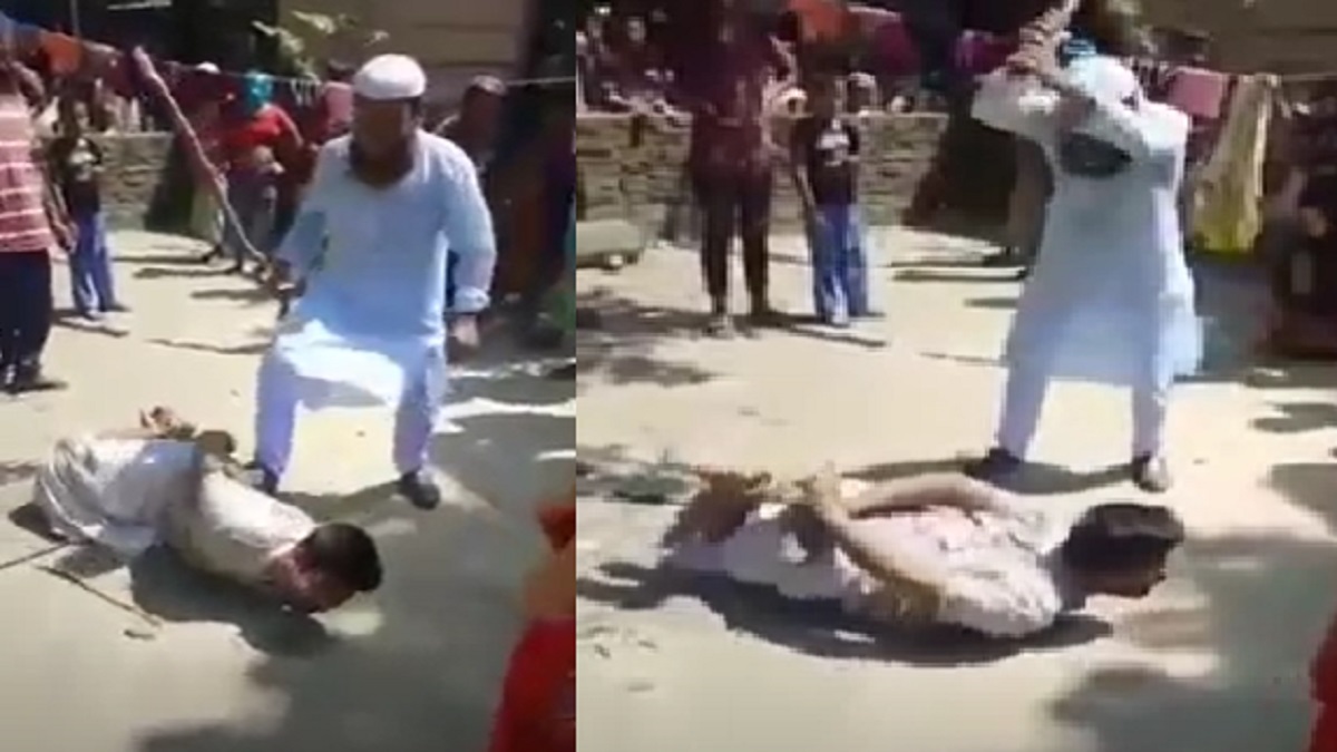 মুন্সিগঞ্জে চুরির অপবাদে যুবককে মধ্যযুগীয় কায়দায় পেটালেন কাউন্সিলর (ভিডিও)