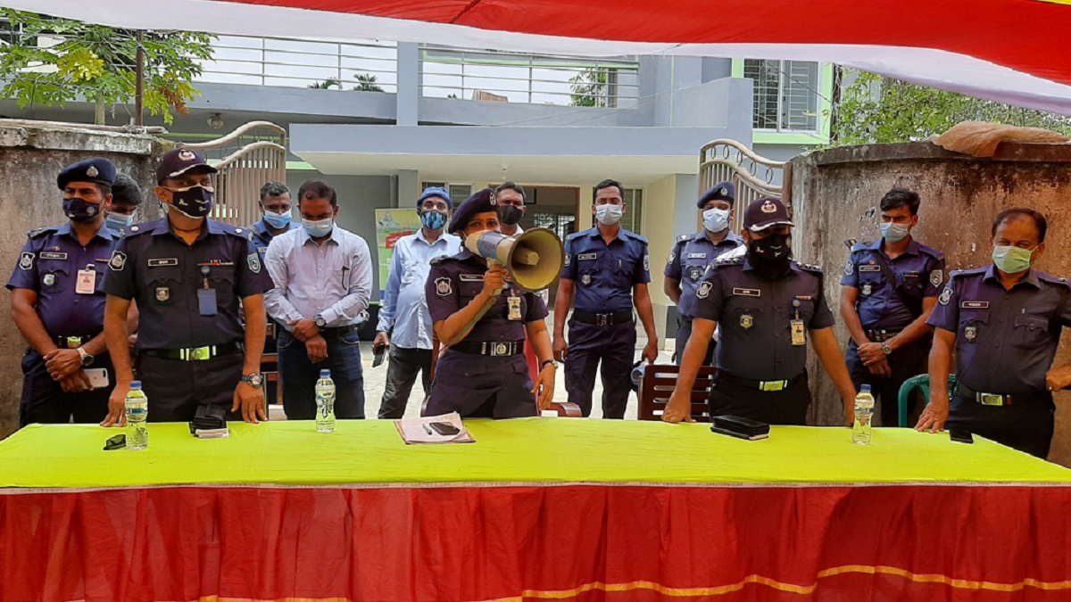 কুড়িগ্রামে পুলিশকে ধাওয়া দেয়ার ঘটনায় ১২ জনের নামে মামলা