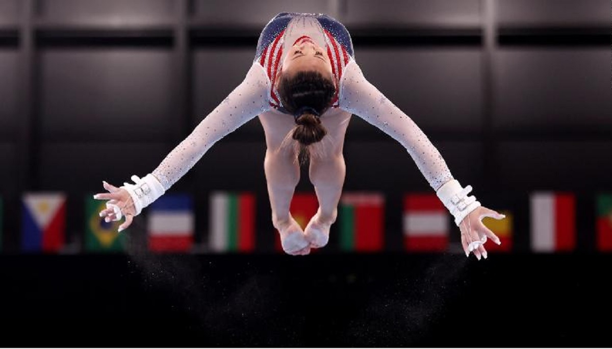 চলছে অষ্টম দিনের লড়াই, শীর্ষে চীন