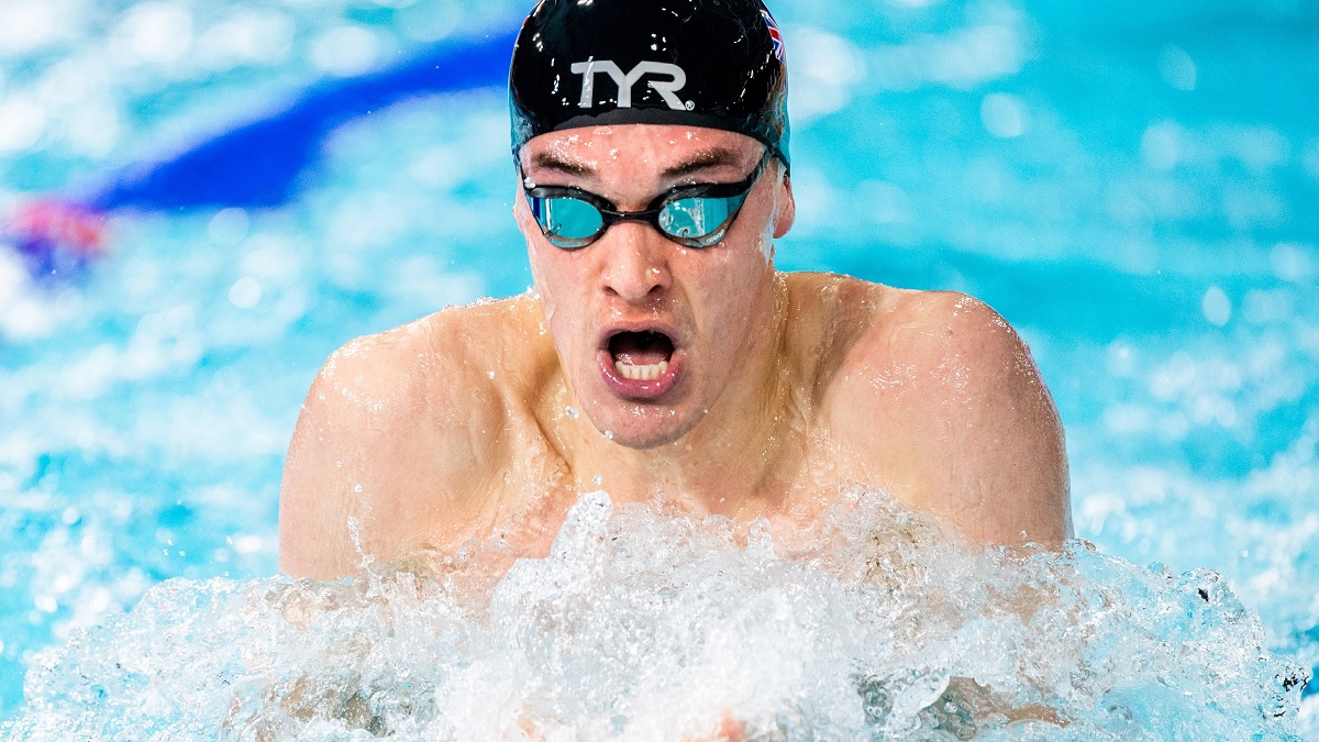 অলিম্পিকে সাঁতারুদের সোলক্যাপ ব্যবহারে আসছে নিষেধাজ্ঞা