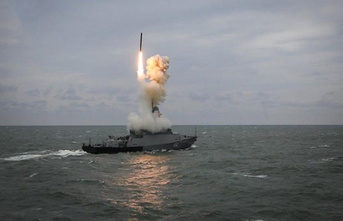 শব্দের চেয়ে সাতগুণ বেশি গতিসম্পন্ন হাইপারসনিক ক্ষেপণাস্ত্র বানিয়েছে রাশিয়া