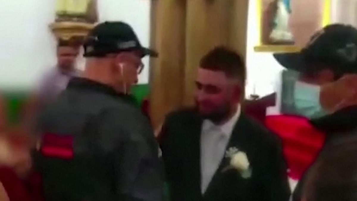 বিয়ের আসর থেকে বর গ্রেফতার!