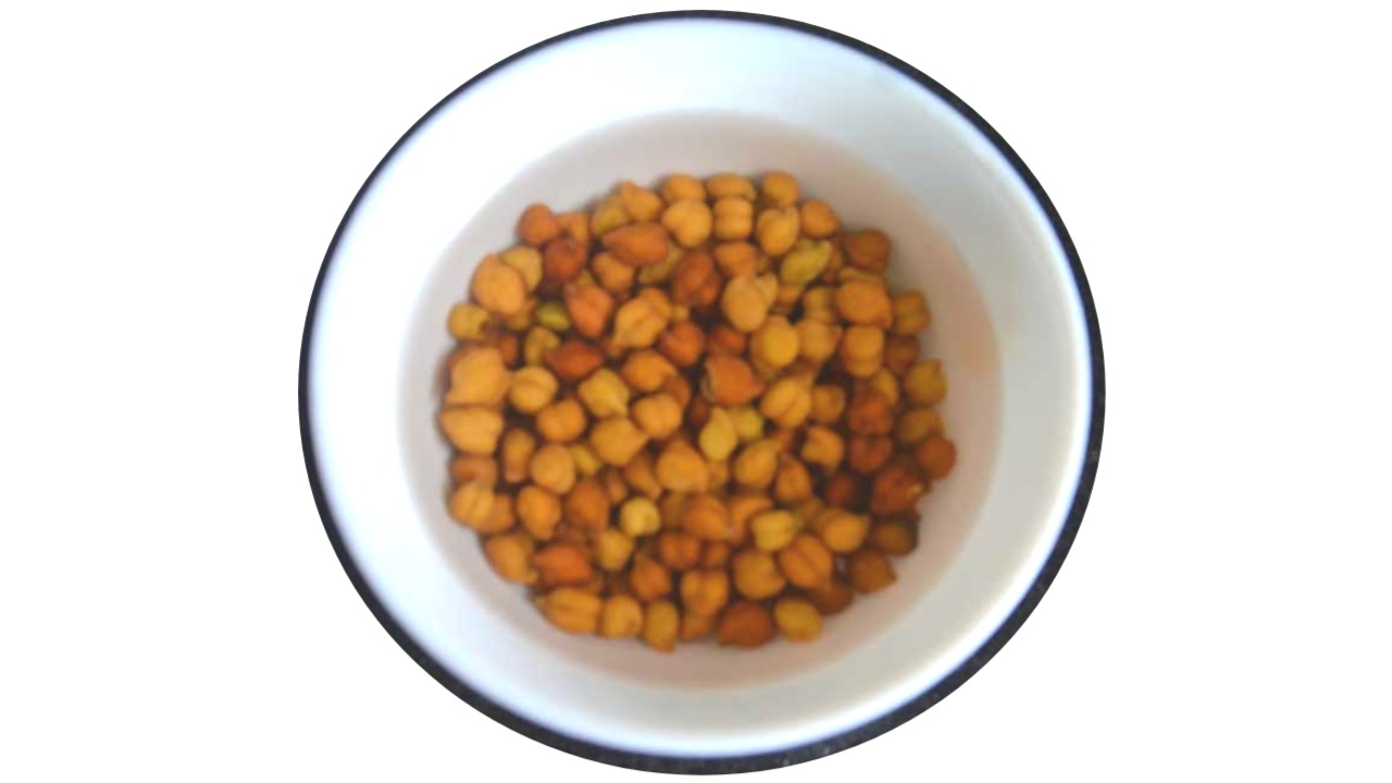 সকালে এক মুঠো কাঁচা ছোলা খাওয়ার উপকারিতা সকালে এক মুঠো কাঁচা ছোলা খাওয়ার উপকারিতা