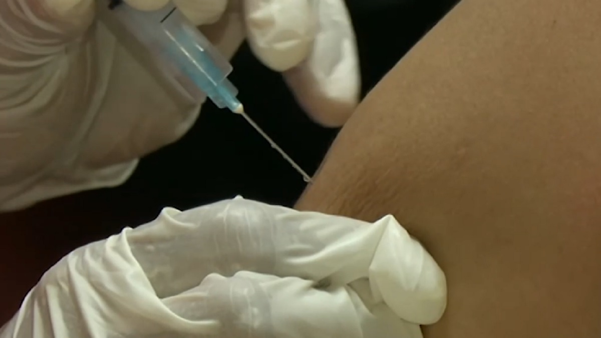 ১২ই আগস্ট থেকে মডার্নার প্রথম ডোজ বন্ধ, শুরু হবে দ্বিতীয় ডোজ