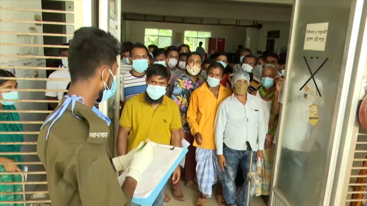 বরিশাল শের-ই বাংলা মেডিকেলে অক্সিজেন সংকটের অভিযোগ