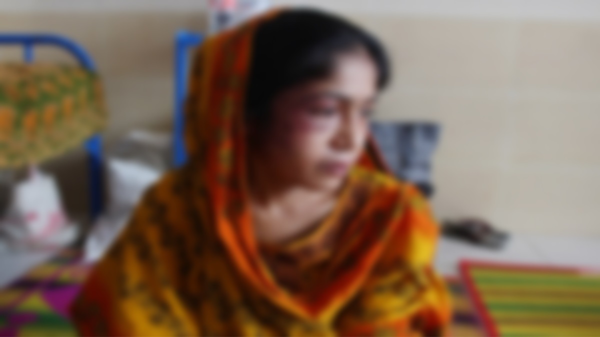 যৌতুক না পেয়ে গৃহবধূকে অমানবিক নির্যাতন