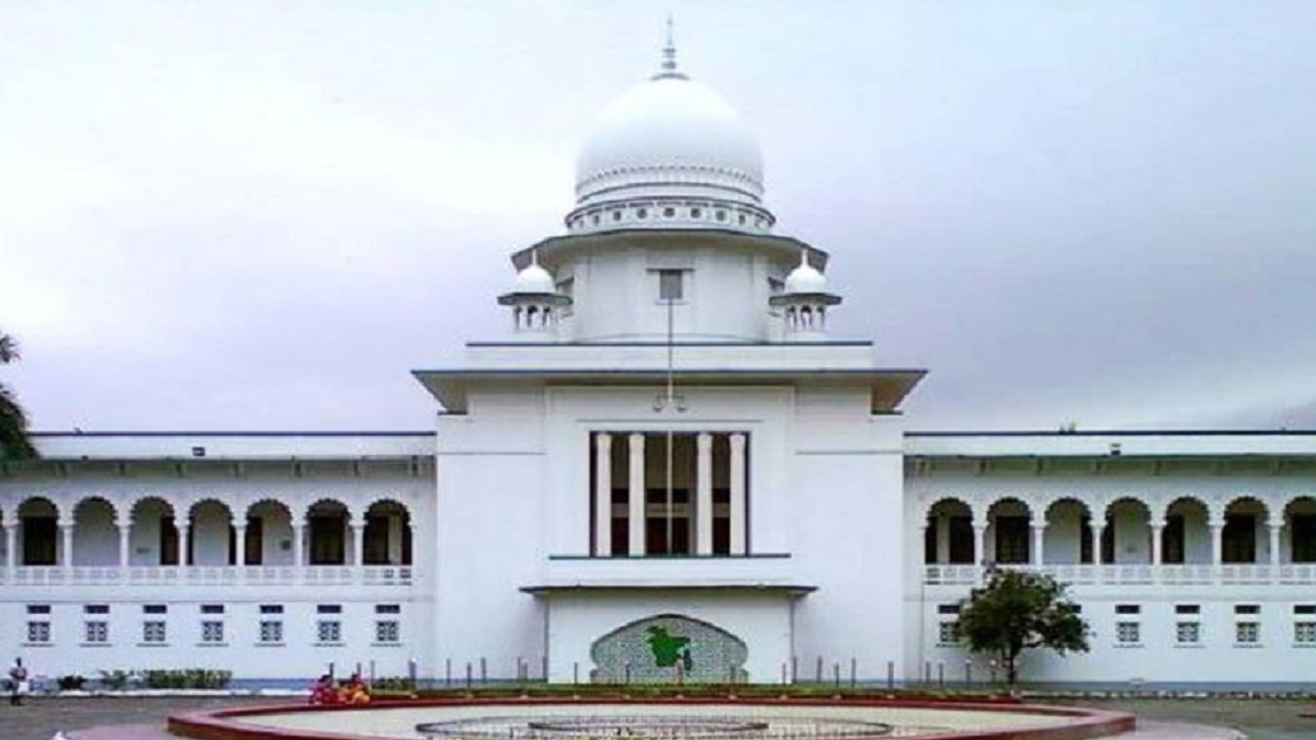 ব্রাহ্মণবাড়িয়ায় বিচারকের বিরুদ্ধে স্লোগান দেয়ায় ২১ আইনজীবীকে হাইকোর্টে তলব