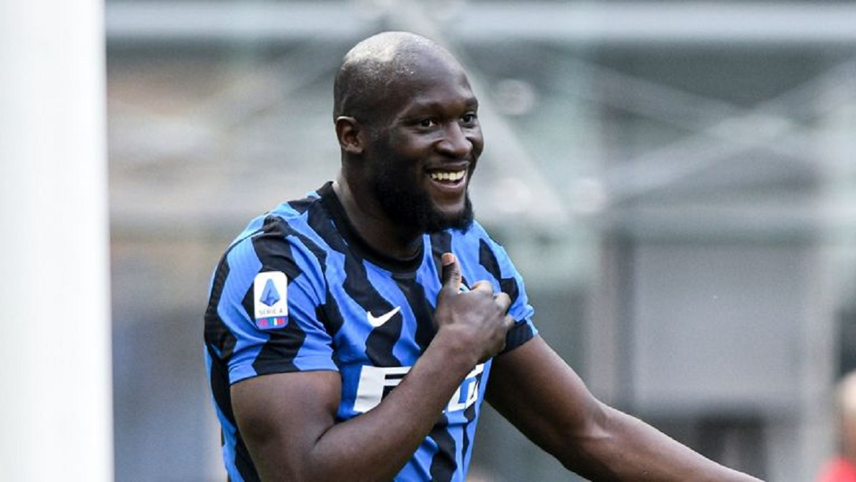 ইন্টারকে কাপ জিতিয়ে আবারও ইংল্যান্ডে ফিরছেন রোমেলু লুকাকু