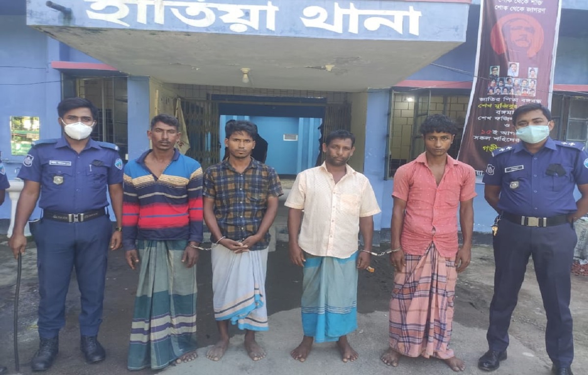 হাতিয়ায় গৃহবধূকে গণধর্ষণ, স্বামীসহ গ্রেফতার ৪