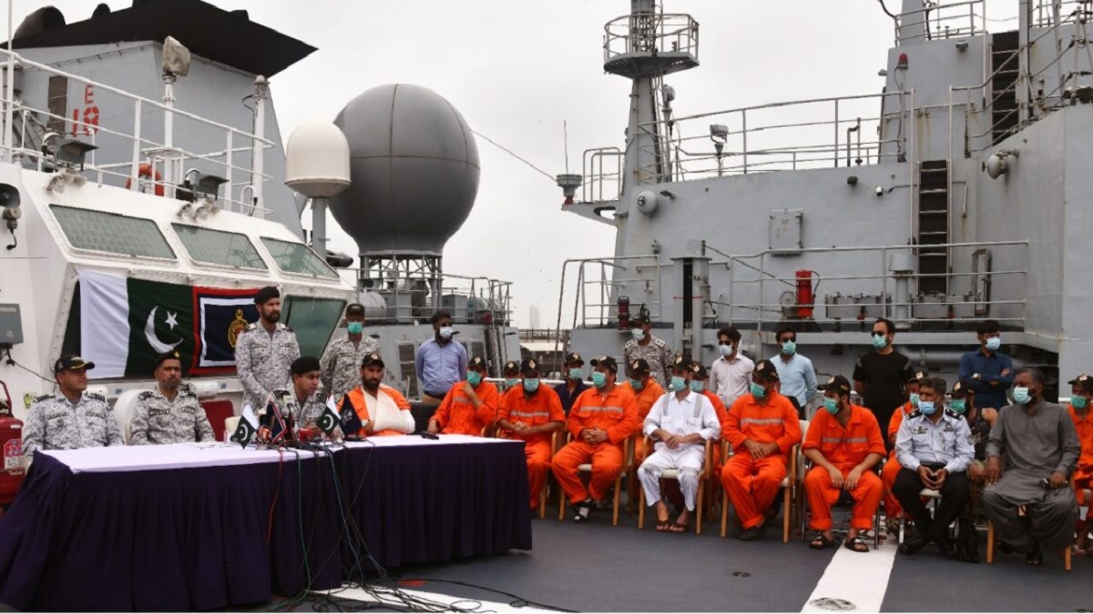 পাকিস্তানে ৩৬ ঘণ্টার অভিযানে উদ্ধার হলো ১৫ নাবিক