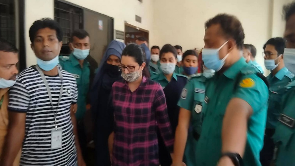 পরীমণির চিৎকার, মিথ্যা মামলায় ফাঁসানো হয়েছে