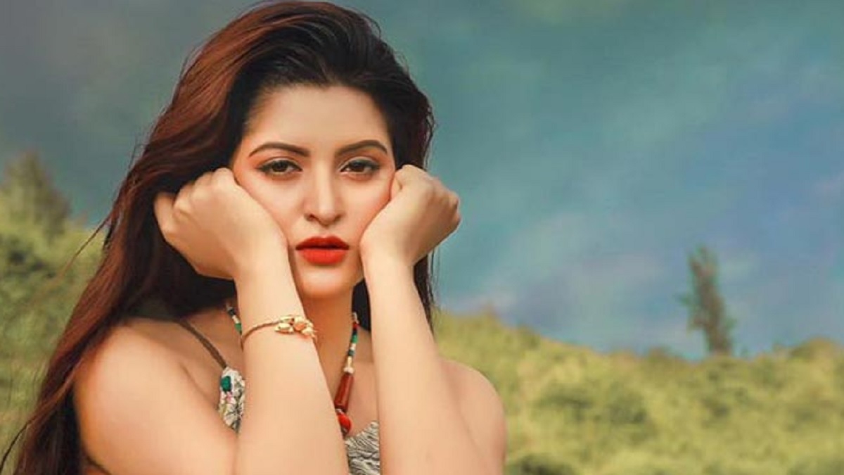 পরীমণির নির্মাণাধীন সিনেমাগুলোর ভবিষ্যৎ নিয়ে শঙ্কা