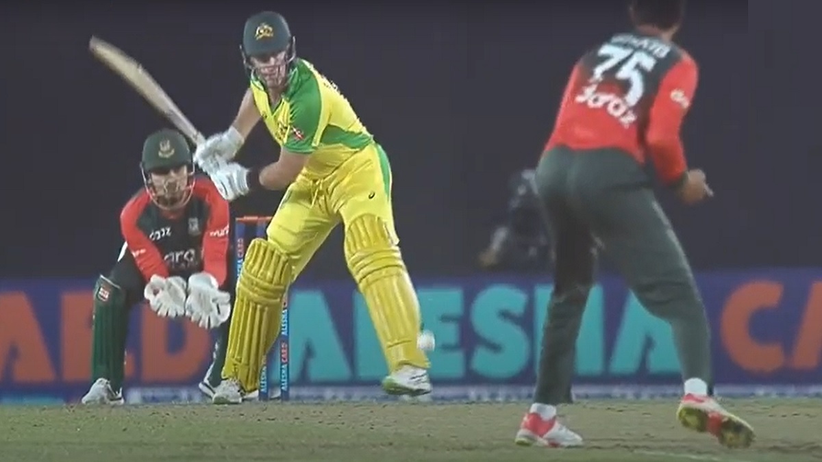 সাকিবের ওভারে ৫ ছক্কা!