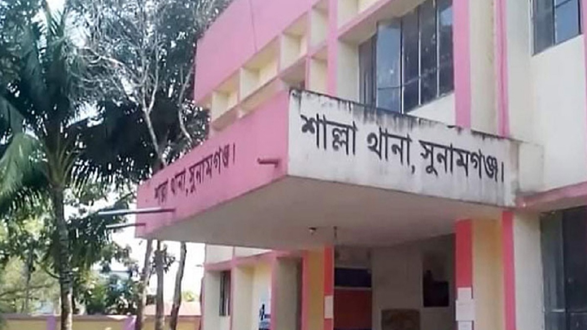 মতের অমিল থাকায় যুবলীগ নেতাকে দিয়ে এসআইকে পেটালেন ওসি, তোলপাড় সুনামগঞ্জ