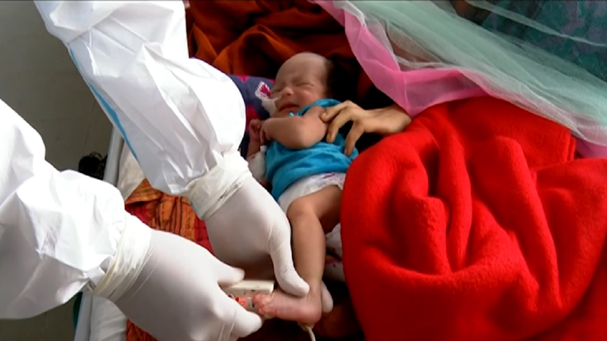 সদ্যজাত শিশুর দেহে করোনা, কোভিড হাসপাতালে শিশু ওয়ার্ড জরুরি বলে মত চিকিৎসকদের