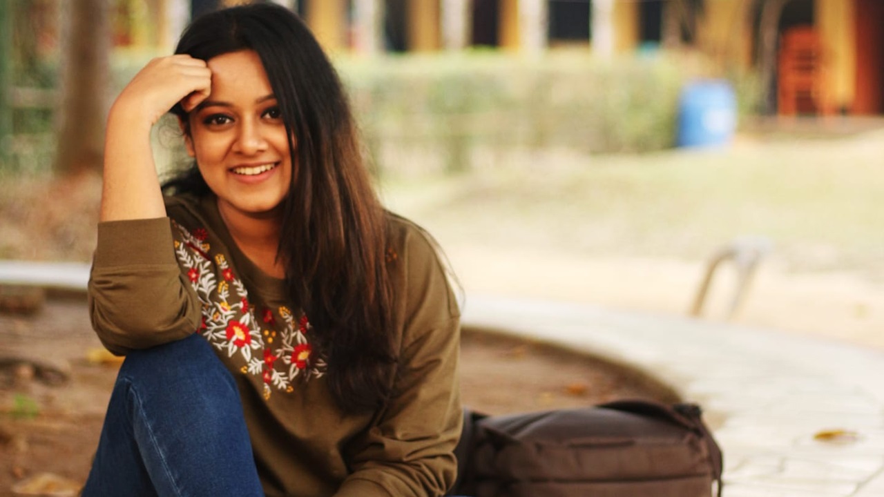 টিকটক’ই পথের কাঁটা হলো দীঘির টিকটক'ই পথের কাঁটা হলো দীঘির