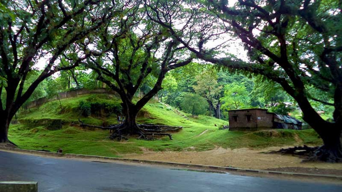 চট্টগ্রাম আওয়ামী লীগে বিভক্তি; একদল চায় হাসপাতাল, আরেকদল চায় না