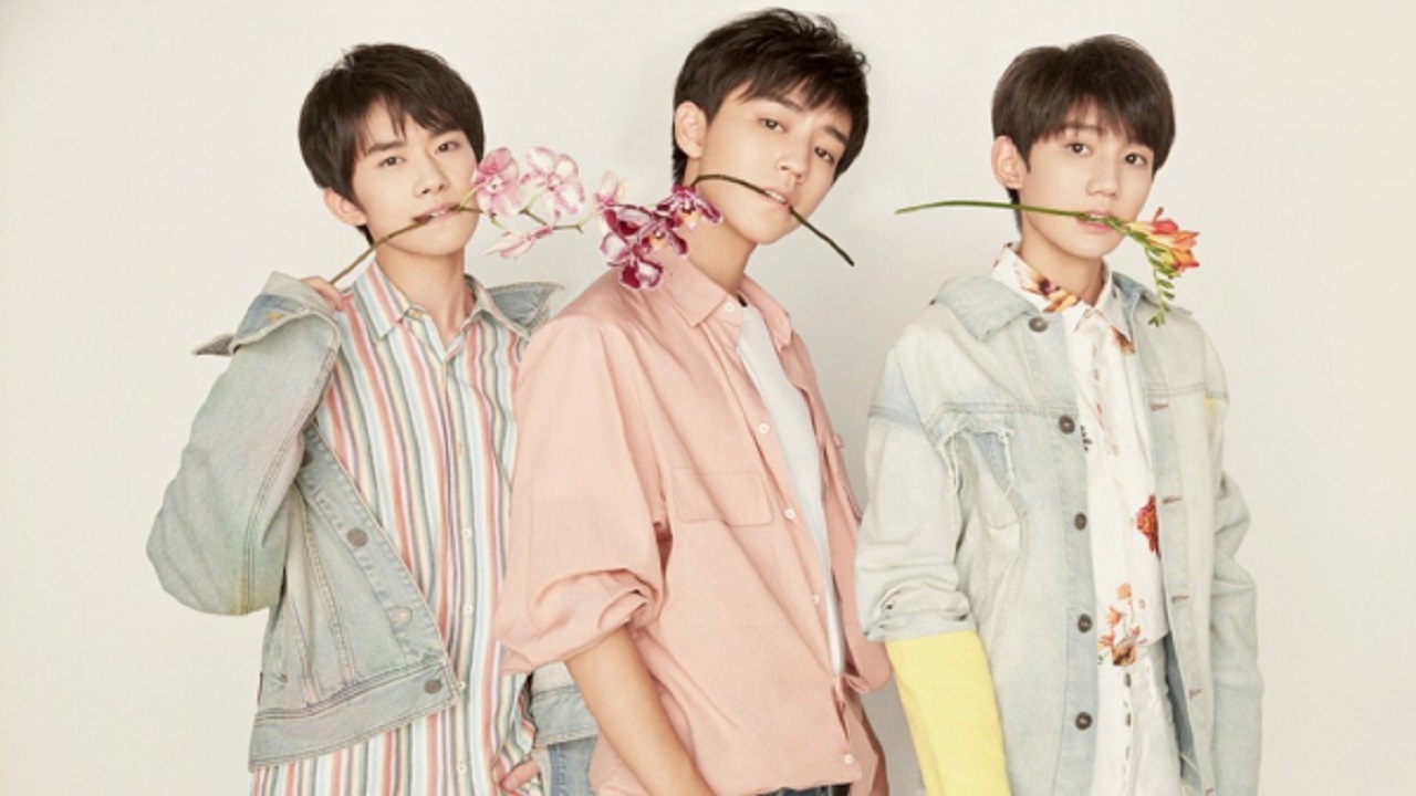 টেলিভিশনে মেয়েলি পুরুষের প্রদর্শনে নিষেধাজ্ঞা দিল চীন টেলিভিশনে মেয়েলি পুরুষের প্রদর্শনে নিষেধাজ্ঞা দিল চীন