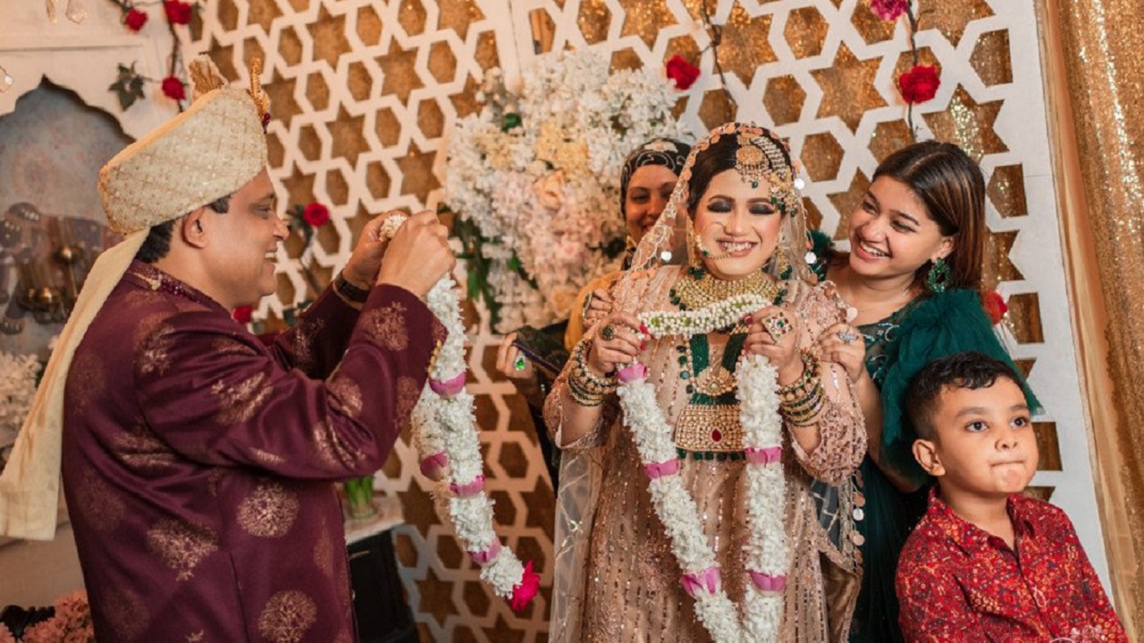 বধূবেশে ন্যান্সি বধূবেশে ন্যান্সি