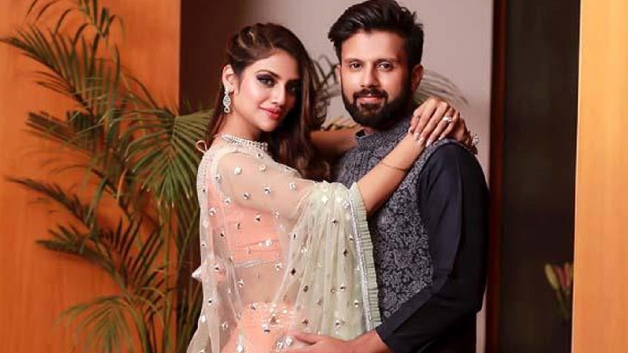 নিখিলের উভকামিতার জন্যই ভেঙেছে সংসার, দাবি নুসরাতের নিখিলের উভয়কামীতার জন্যই ভেঙেছে সংসার, দাবি নুসরাতের