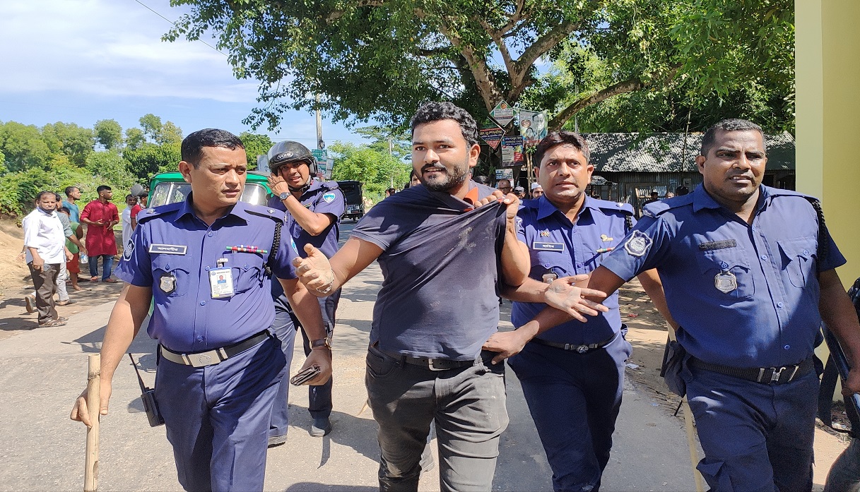 ব্রাহ্মণবাড়িয়ায় যুবদল ও পুলিশের ধাওয়া পাল্টা ধাওয়া, আটক ৮