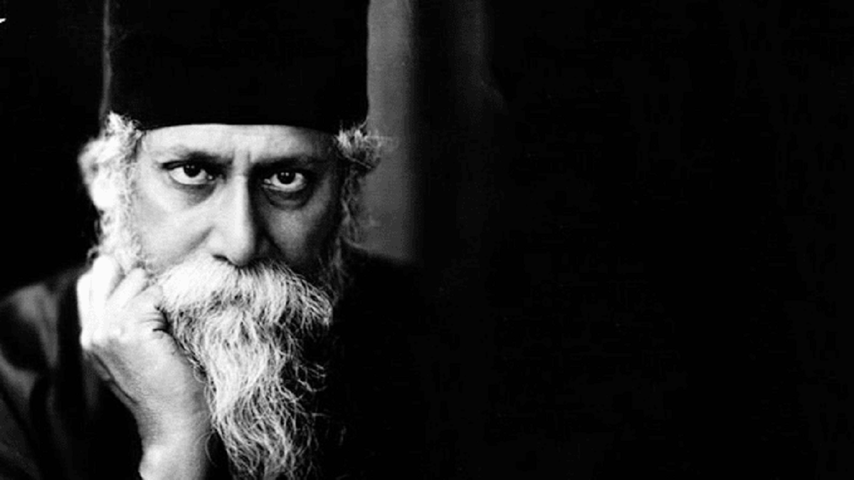 যে কারণে রবীন্দ্রনাথ বাজার থেকে বই তুলে নিতে বাধ্য হয়েছিলেন