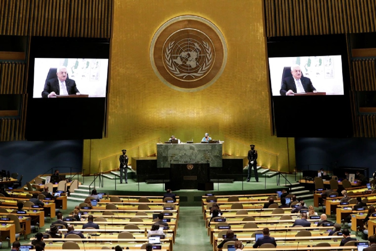 ইসরায়েলকে এক বছরের আল্টিমেটাম ফিলিস্তিনি প্রেসিডেন্টের, দিলেন সংগ্রামের ঘোষণাও!