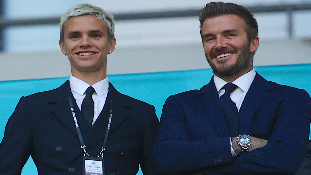 পেশাদার ফুটবলে অভিষেক বেকহাম পুত্রের