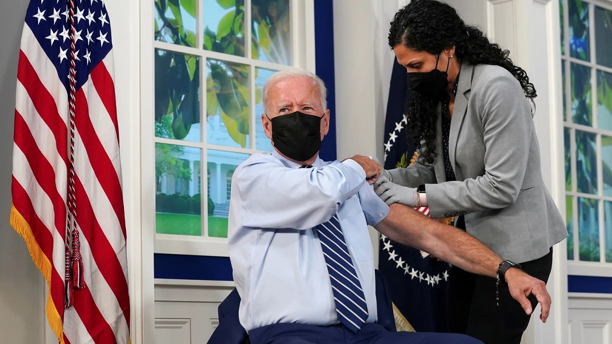 বুস্টার ডোজ নিলেন জো বাইডেন