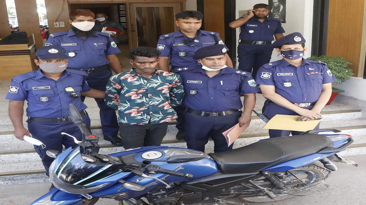 মোটরসাইকেলের লোভে বন্ধুকে খুন