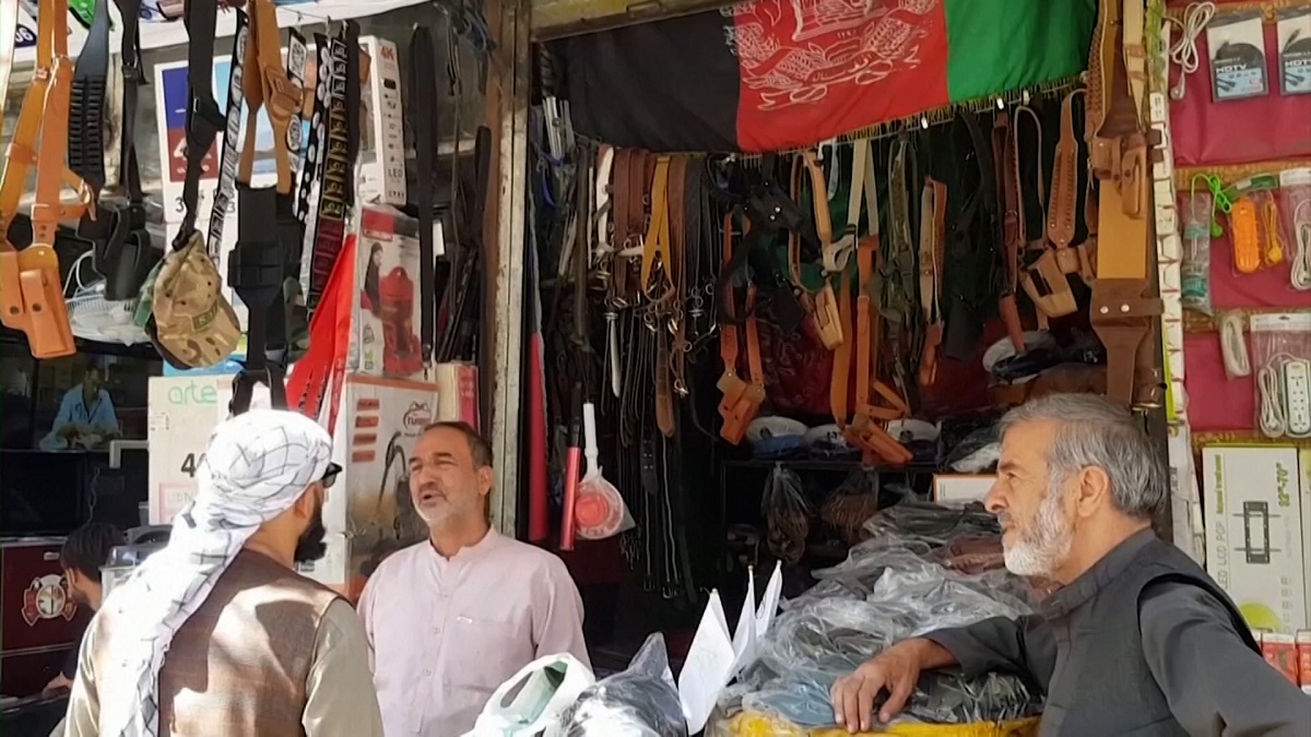 কাবুলের ‘বুশ বাজারে’ বেচাকেনায় ধস