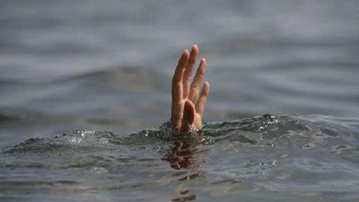 চট্টগ্রামে ড্রেনে পড়ে কলেজ ছাত্রী নিখোঁজ