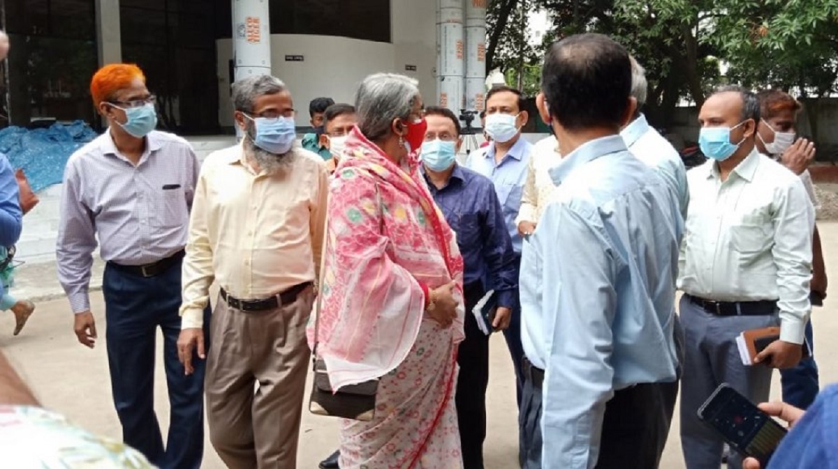 স্কুলের পরিবেশ মানসম্মত না হওয়ায় শিক্ষা অধিদফতরের কর্মকর্তাকে সাময়িক বরখাস্ত