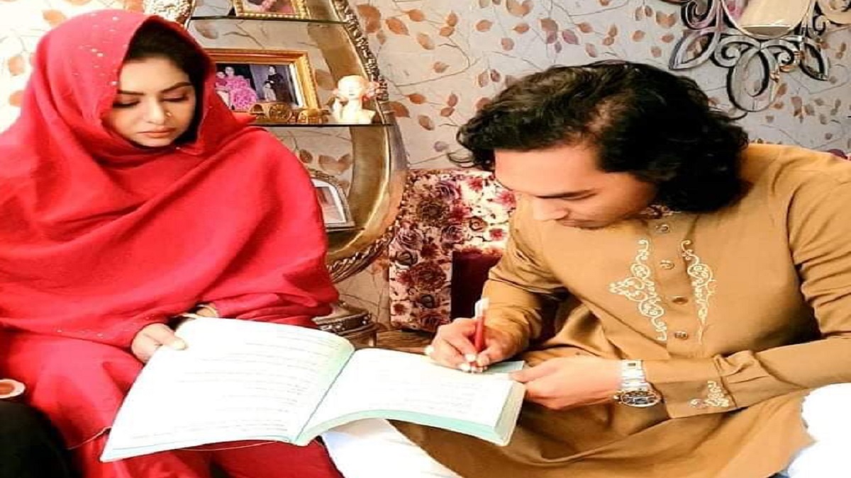 মাহফুজুর রহমানকে ছেড়ে নতুন সংসার গড়লেন ইভা রহমান