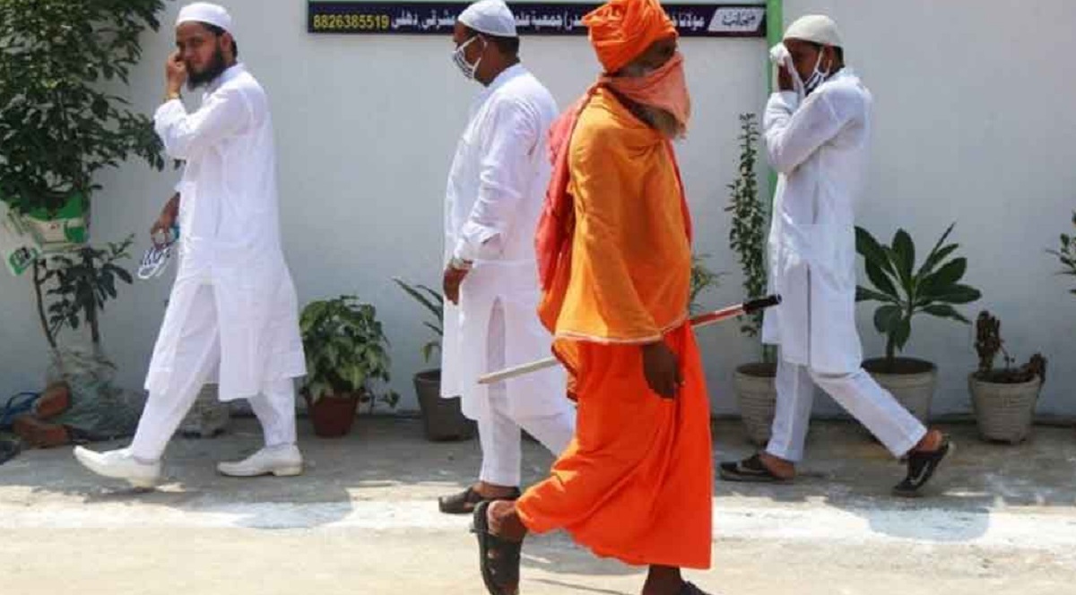 একটি মন্দির বাঁচাতে আদালতে মুসলিমরা