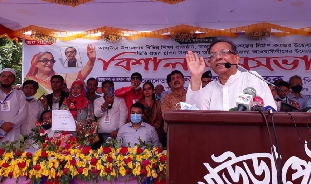 খালেদা জিয়া সুস্থ হয়ে বাড়ি ফিরেছেন, তবুও বিদেশ যেতে চান: আইনমন্ত্রী