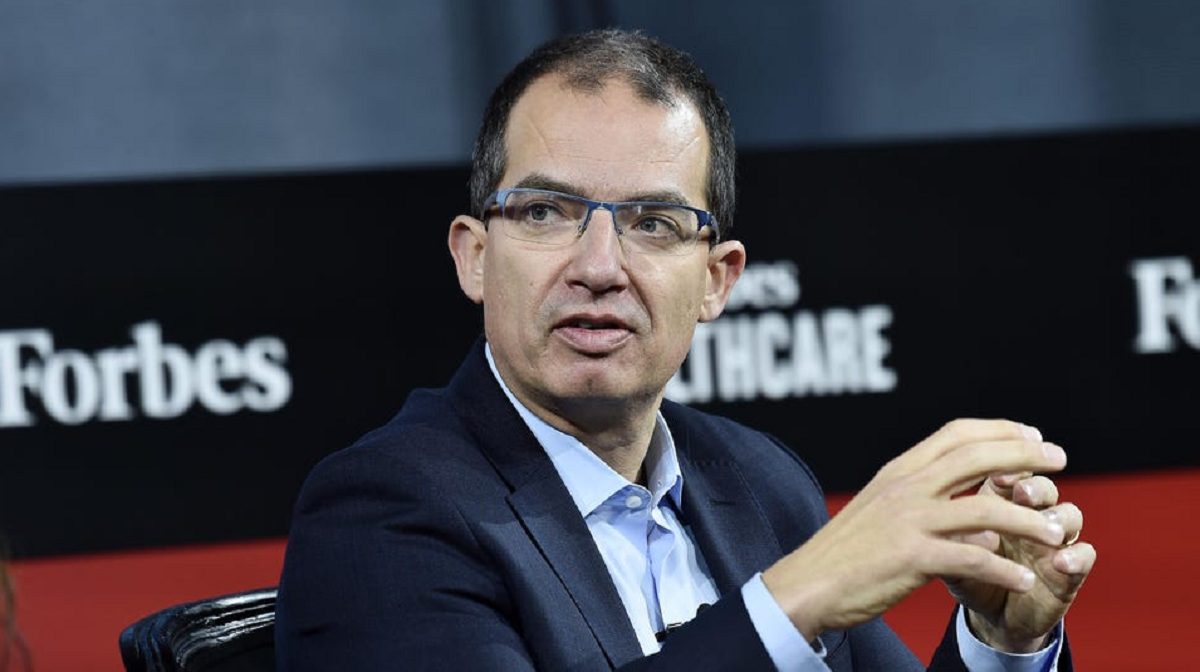 আগামী এক বছরের মধ্যেই শেষ হবে করোনা: মডার্না সিইও